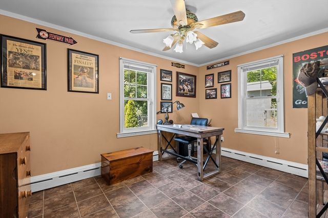 812 Plymouth St, Middleboro, MA 02346