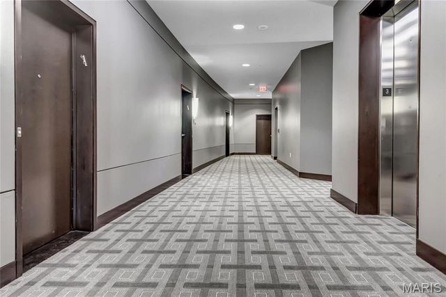 8025 Maryland Ave 3D, Clayton, MO 63105