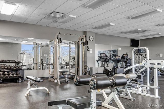 8025 Maryland Ave 3D, Clayton, MO 63105