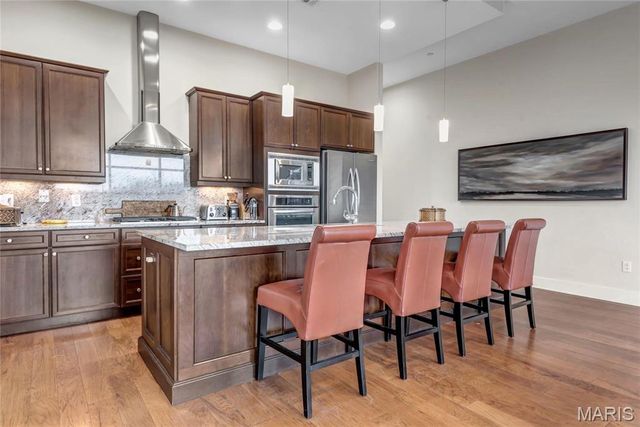 8025 Maryland Ave 3D, Clayton, MO 63105