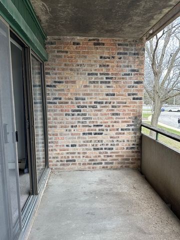 1931 PRAIRIE Square 226, Schaumburg, IL 60173