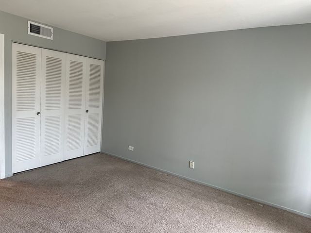 1931 PRAIRIE Square 226, Schaumburg, IL 60173