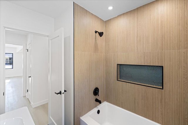 6420 Grand Avenue S, Richfield, MN 55423