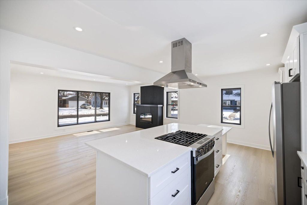 6420 Grand Avenue S, Richfield, MN 55423