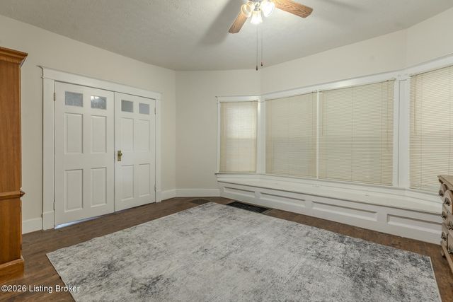 2905 S 4th St, Louisville, KY 40208