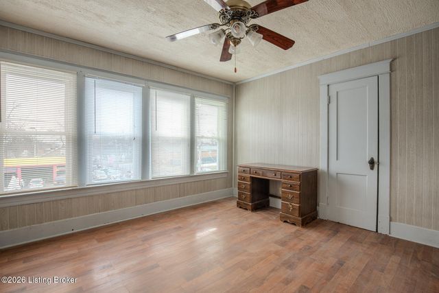 2905 S 4th St, Louisville, KY 40208