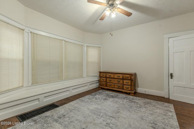 2905 S 4th St, Louisville, KY 40208