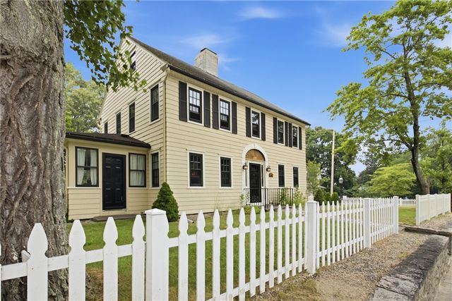 1331 New London Avenue, Cranston, RI 02920
