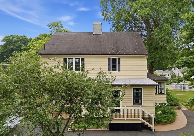 1331 New London Avenue, Cranston, RI 02920