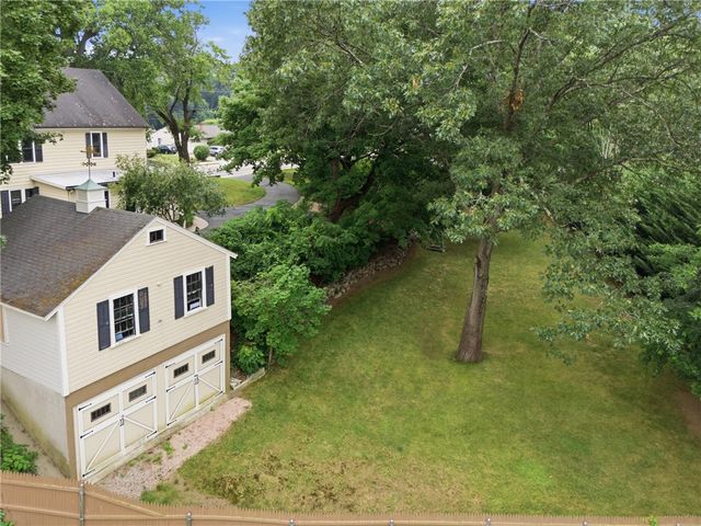 1331 New London Avenue, Cranston, RI 02920