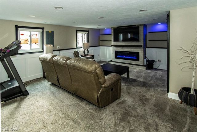 3974 Winton Park Drive, North Olmsted, OH 44070