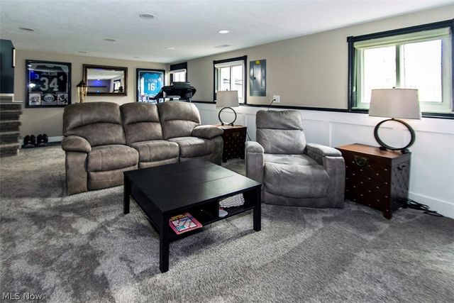 3974 Winton Park Drive, North Olmsted, OH 44070