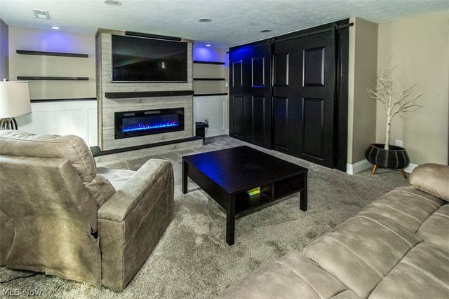 3974 Winton Park Drive, North Olmsted, OH 44070