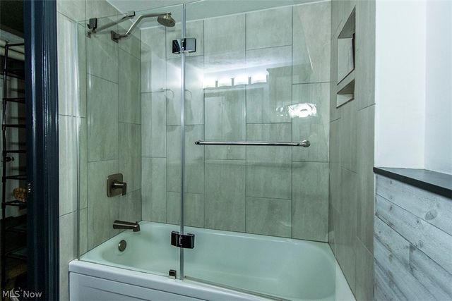 3974 Winton Park Drive, North Olmsted, OH 44070