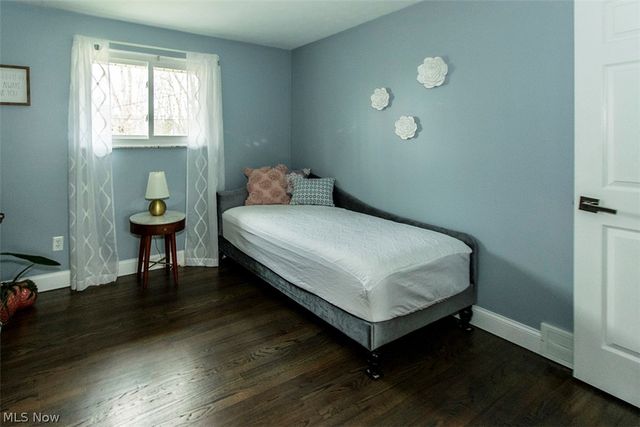 3974 Winton Park Drive, North Olmsted, OH 44070