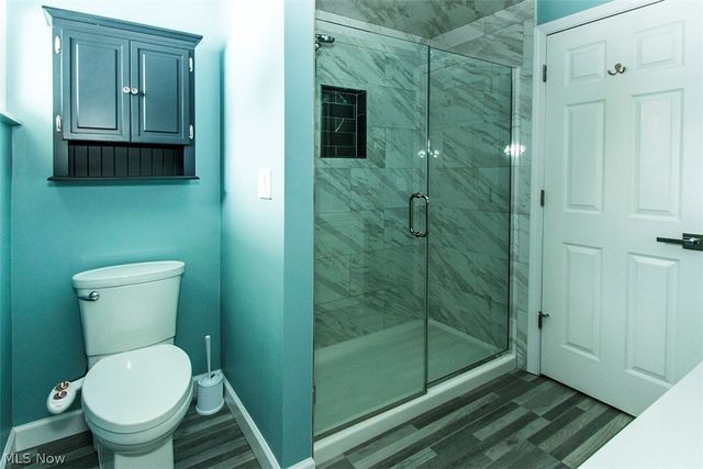 3974 Winton Park Drive, North Olmsted, OH 44070