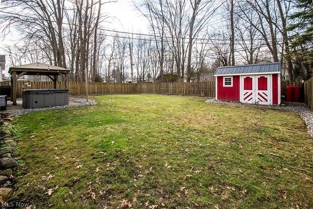 3974 Winton Park Drive, North Olmsted, OH 44070