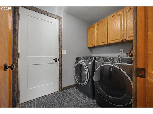 620 Se 11TH Cir, Troutdale, OR 97060