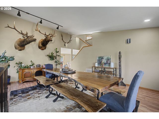 620 Se 11TH Cir, Troutdale, OR 97060