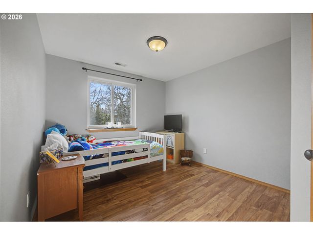 620 Se 11TH Cir, Troutdale, OR 97060