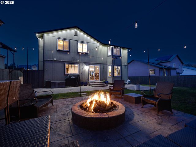 620 Se 11TH Cir, Troutdale, OR 97060