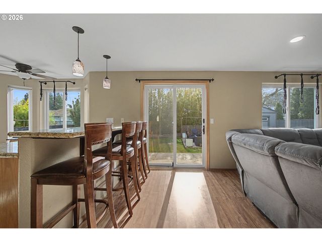 620 Se 11TH Cir, Troutdale, OR 97060