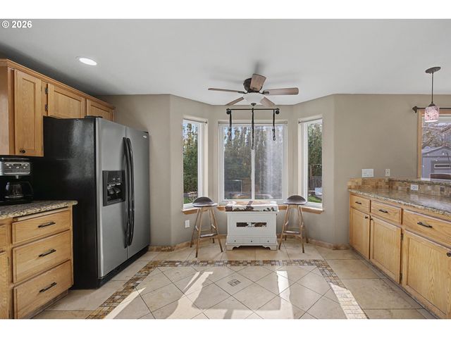 620 Se 11TH Cir, Troutdale, OR 97060