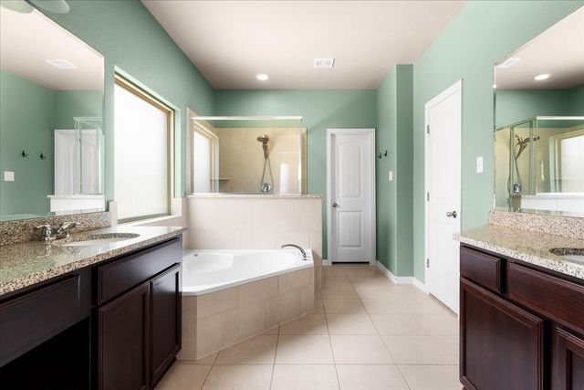 211 Joseph DR, Buda, TX 78610