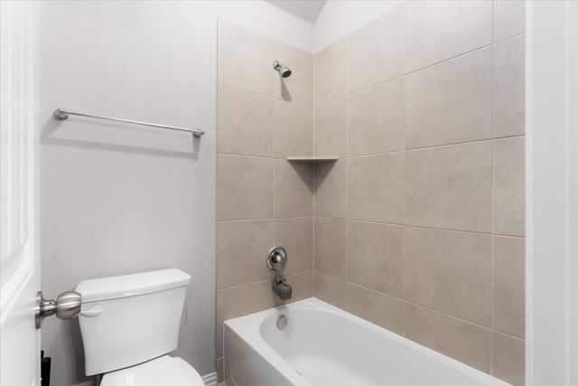 211 Joseph DR, Buda, TX 78610