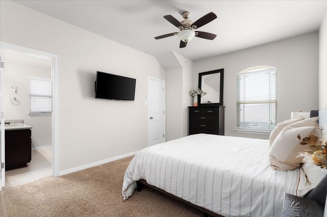 211 Joseph DR, Buda, TX 78610