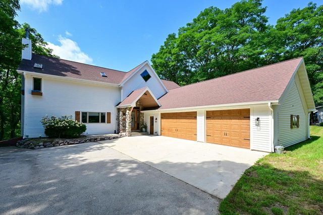 W2435 Saint Peters ROAD, East Troy, WI 53120