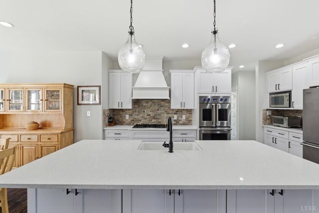 1204 MacLaren Place, Forest, VA 24551