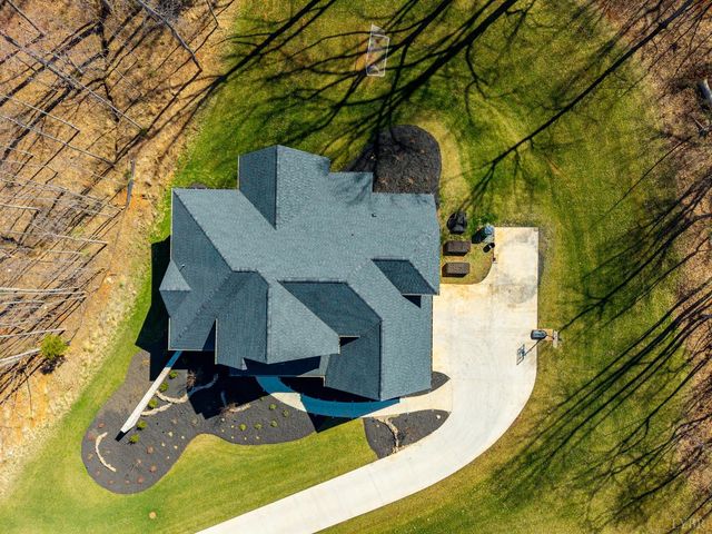 1204 MacLaren Place, Forest, VA 24551