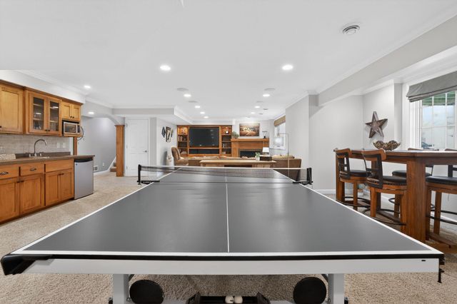 2140 Vermillion Bay, Woodbury, MN 55129