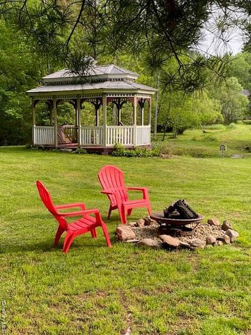 315 Thompson Road, Thompsonville, NY 12701