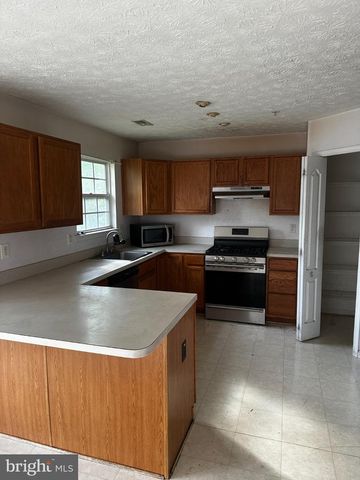 9901 CRANAPPLE CT, Springdale, MD 20774