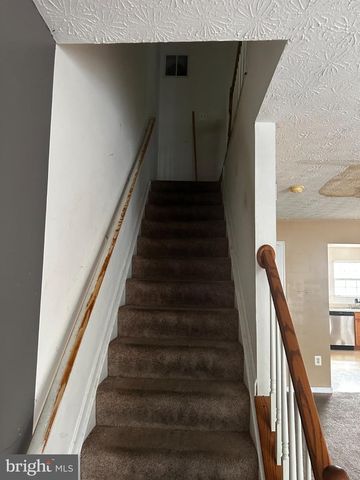 9901 CRANAPPLE CT, Springdale, MD 20774