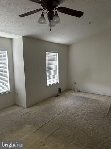 9901 CRANAPPLE CT, Springdale, MD 20774