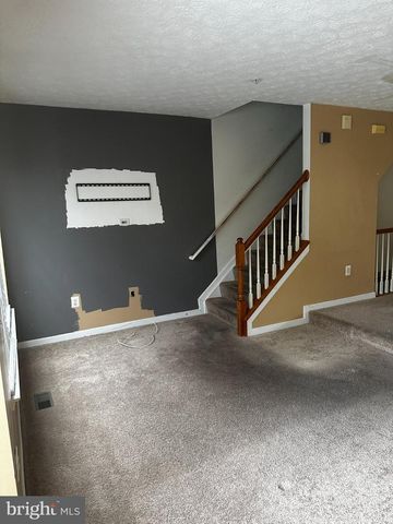 9901 CRANAPPLE CT, Springdale, MD 20774