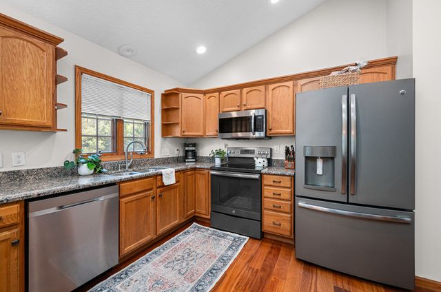 2635 N Stark Street, Davenport, IA 52804