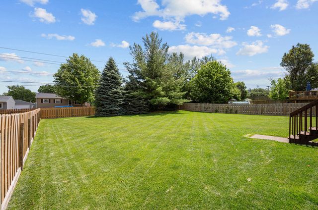 2635 N Stark Street, Davenport, IA 52804