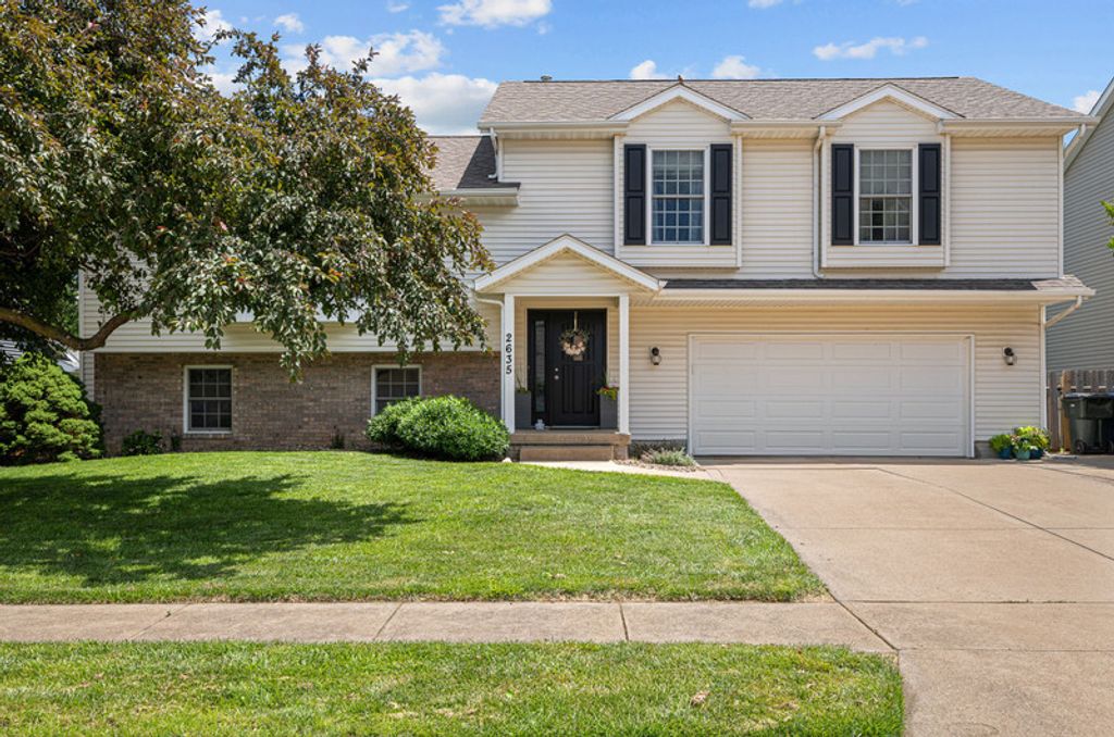 2635 N Stark Street, Davenport, IA 52804
