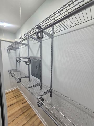 4508 Elm Avenue B, Brookfield, IL 60513