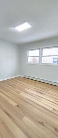 4508 Elm Avenue B, Brookfield, IL 60513