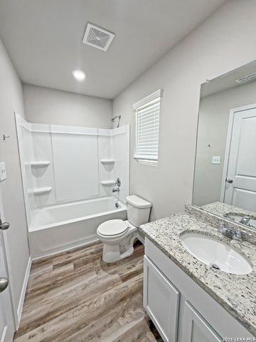 135 DAMON DV, San Antonio, TX 78253