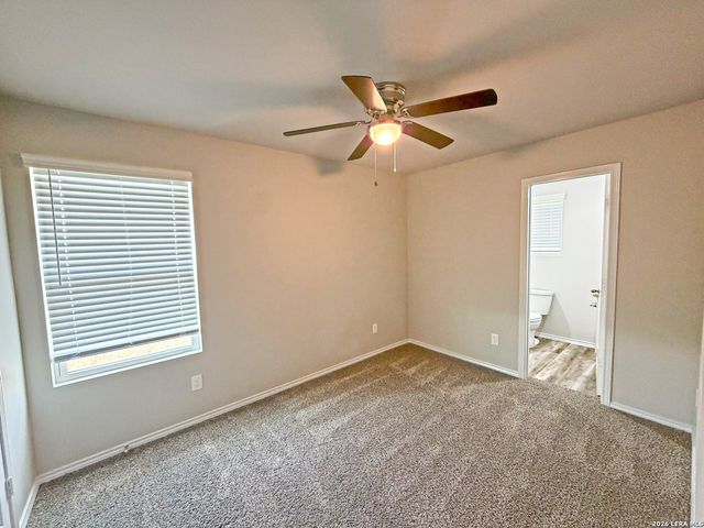 135 DAMON DV, San Antonio, TX 78253