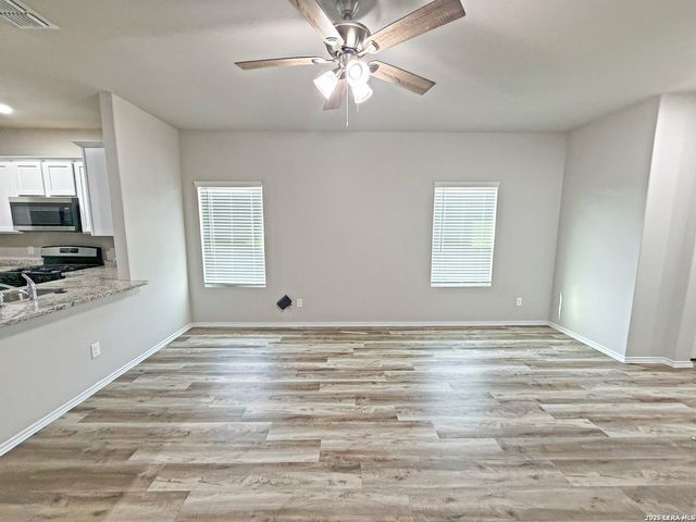 135 DAMON DV, San Antonio, TX 78253