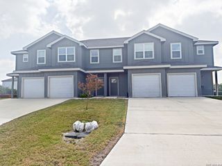 135 DAMON DV, San Antonio, TX 78253