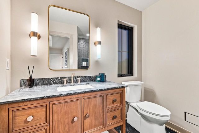 W184N5135 Sunrise LANE, Menomonee Falls, WI 53051