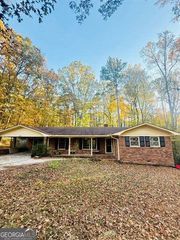 4073 W Oak Lane, Douglasville, GA 30134